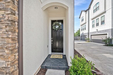 869 Wakefield Dr unit D, Houston, TX 77018 - photo 3