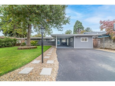 1072 President St, Eugene, OR 97401 - photo 2