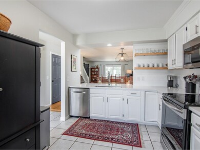 1802 Brand Farm Dr, South Burlington, VT 05403 - photo 4