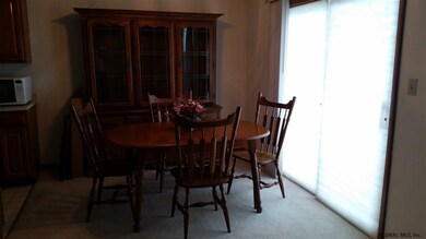 1807 Cambridge Manor Dr, Schenectady, NY 12302 - photo 7