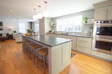 135 W Elm St, Yarmouth, ME 04096 - photo 7