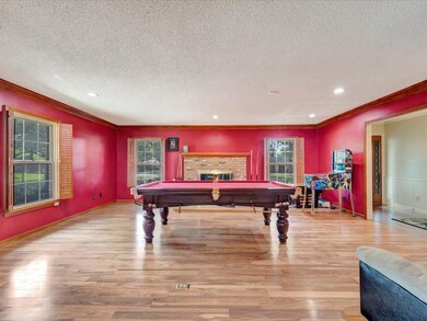 2810 Colonial Dr, Nacogdoches, TX 75965 - photo 4