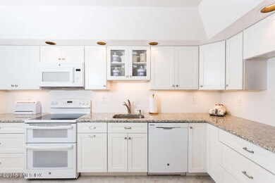 15 Palmer St unit 12, Cos Cob, CT 06807 - photo 4