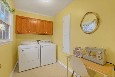 2003 Windsor Dr, Columbia, TN 38401 - photo 4