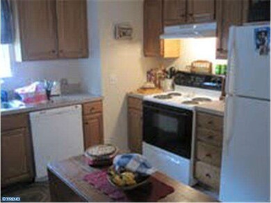 37 Christine Dr unit 5, Reading, PA 19606 - photo 7