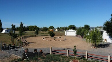 22450 N Docs Rd, Paulden, AZ 86334 - photo 3