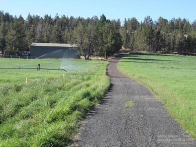 unlisted-address, Bend, OR 97703 - photo 2