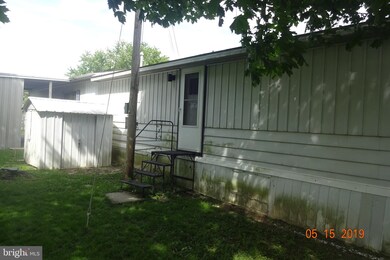 864 Hillcrest Ave, Chambersburg, PA 17202 - photo 4