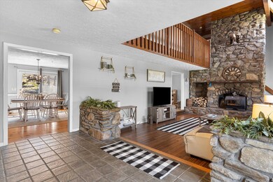 53 Boyd Rd, Hudson, NH 03051 - photo 4