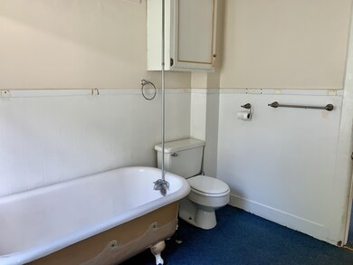 UNIT 2 BATHROOM
