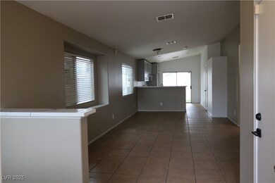 4069 Vicenta Ct, Las Vegas, NV 89115 - photo 5