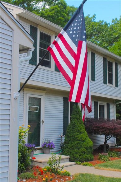 8 Tamworth Place unit U436, Nashua, NH 03063 - photo 2