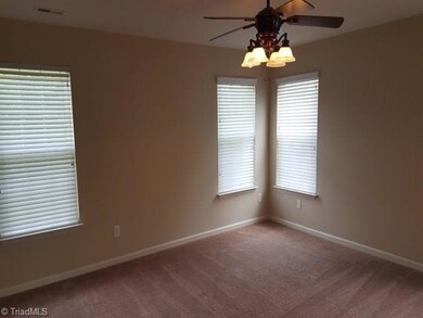 304 Jamestown Oaks Dr, Jamestown, NC 27282 - photo 5