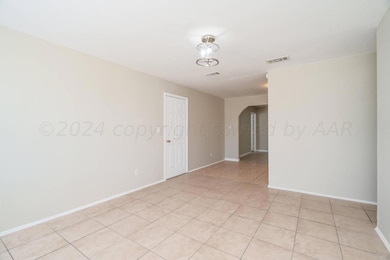 2514 N Bolton-4 LR