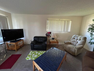 4766 Greenholme Dr unit 4, Sacramento, CA 95842 - photo 3