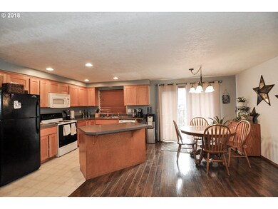 201 E 16th St, Lafayette, OR 97127 - photo 6