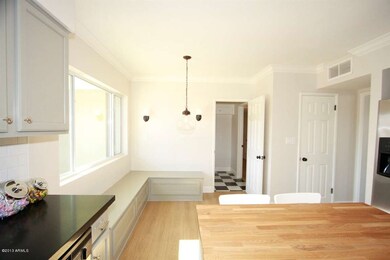 Built-In Seating Area