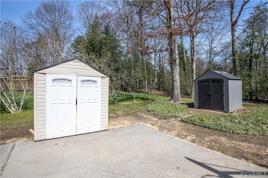 10319 Salem Oaks Dr, North Chesterfield, VA 23237 - photo 6