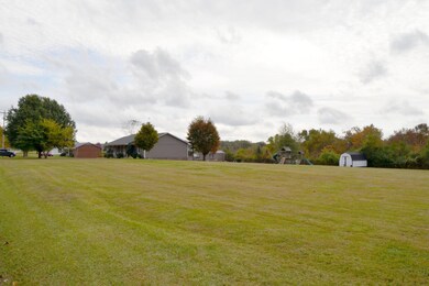 1303 Earl Jones Rd, Crossville, TN 38555 - photo 4