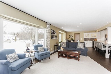 008-Living_Room-2441460-large