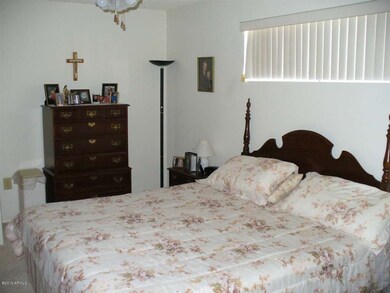 13629 N Newcastle Dr, Sun City, AZ 85351 - photo 7