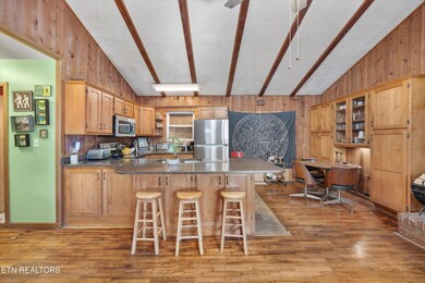 04-4413 E Scenic Dr11