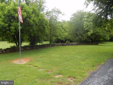 535 Shepherd Ln, Shepherdstown, WV 25443 - photo 7