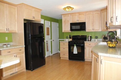 53 Raymond St unit 53, Franklin, MA 02038 - photo 4