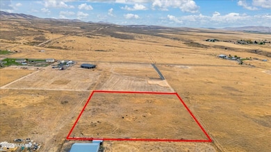 NKA Mieras Rd, Yakima, WA 98901 - photo 2