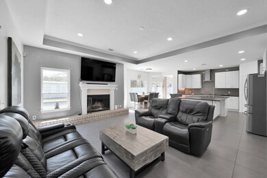 10420 Hufsmith Rd, Tomball, TX 77375 - photo 2