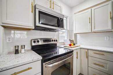 130 N Wayne Ave, Columbus, OH 43204 - photo 2