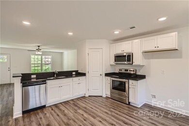 212 Springfield Rd, Statesville, NC 28625 - photo 3