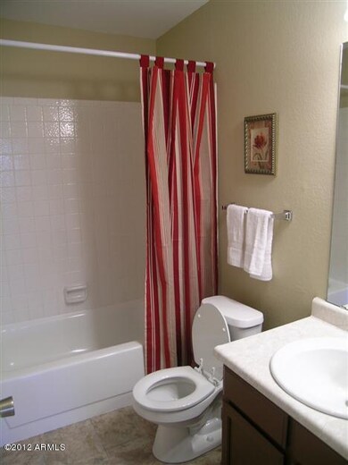 small_Listing Photos 008