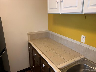 544 N Center St unit D, Statesville, NC 28677 - photo 3