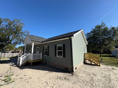 416 Peanut Rd, Hampstead, NC 28443 - photo 2