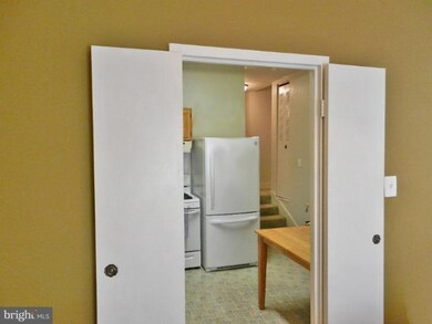 18609 Walkers Choice Rd unit 2, Montgomery Village, MD 20886 - photo 5