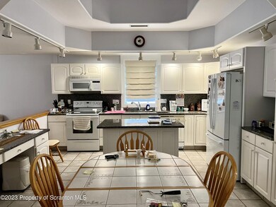 148 Stewart St, Old Forge, PA 18518 - photo 4