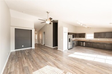 2555 Foxtail Dr, Plainfield, IN 46168 - photo 3