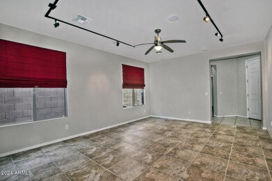 6003 W Yorktown Way Florence-large-009-0