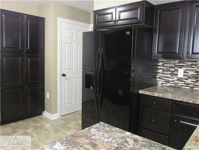 1132 Comfort St, Lansing, MI 48915 - photo 5