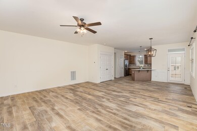 1151 Meadow Creek Rd, Fayetteville, NC 28304 - photo 4