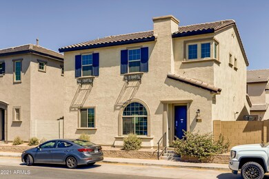 02 Exterior Front