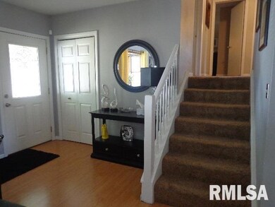 1907 W 38th St, Davenport, IA 52806 - photo 3