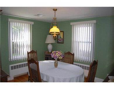 87 Rutherford Ave, Warwick, RI 02886 - photo 7