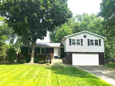 742 Downing St, Schenectady, NY 12309 - photo 2