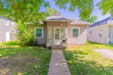 2438 Des Moines St, Des Moines, IA 50317 - photo 2