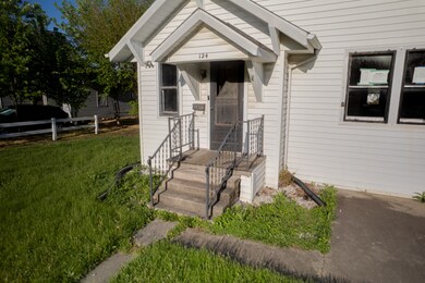 124 N 11th St, Elwood, IN 46036 - photo 7