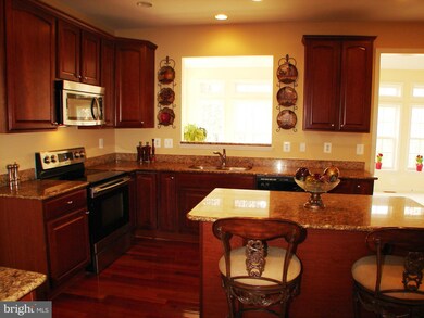 2384 Towering Oak Ct, Locust Grove, VA 22508 - photo 2