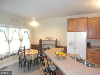 23254 Jenifer Ct, Leonardtown, MD 20650 - photo 7