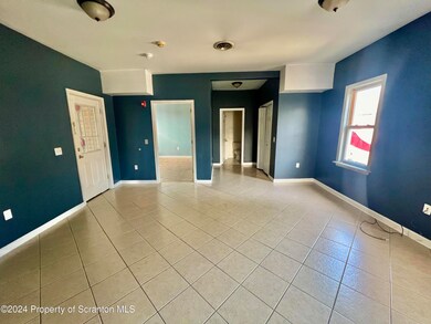 112 E Market St unit 6, Scranton, PA 18509 - photo 3